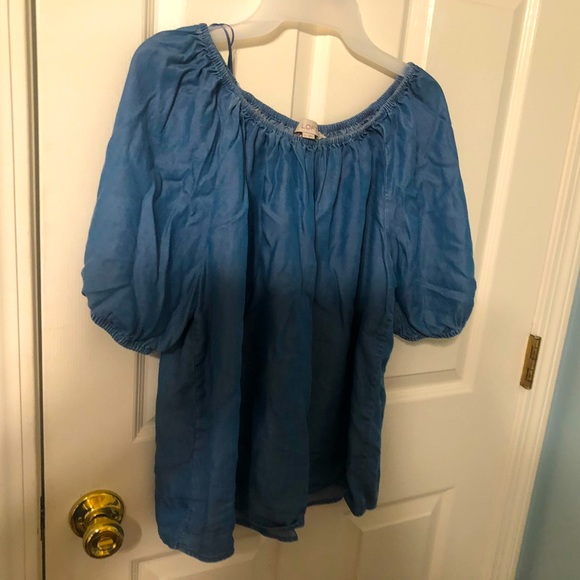 An interesting blouse from Loft almost new size M - Picture 3 of 4